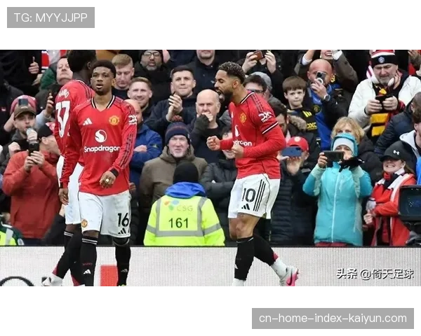 伊劳拉部署索兰克作为支点 伯恩茅斯前锋牵制曼联防线 伊劳拉部署索兰克作为支点 伯恩茅斯前锋牵制曼联防线