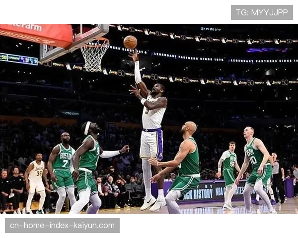 艾顿仅得3分0篮板正负值-22 湖人内线低迷影响球队表现 艾顿仅得3分0篮板正负值-22 湖人内线低迷影响球队表现